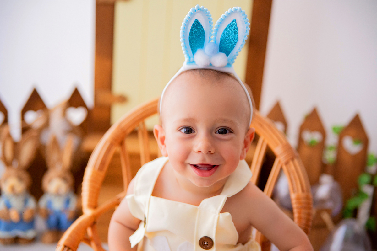 acompanhamento mensal de bebe caxias do sul figurino cenario tematico  personagem foto infantil serra gaucha fotografia familia mundo azul rosa ensaio fotografico crianca newborn baby menino menina smash the cake esmague o bolo banheira urso circoaco