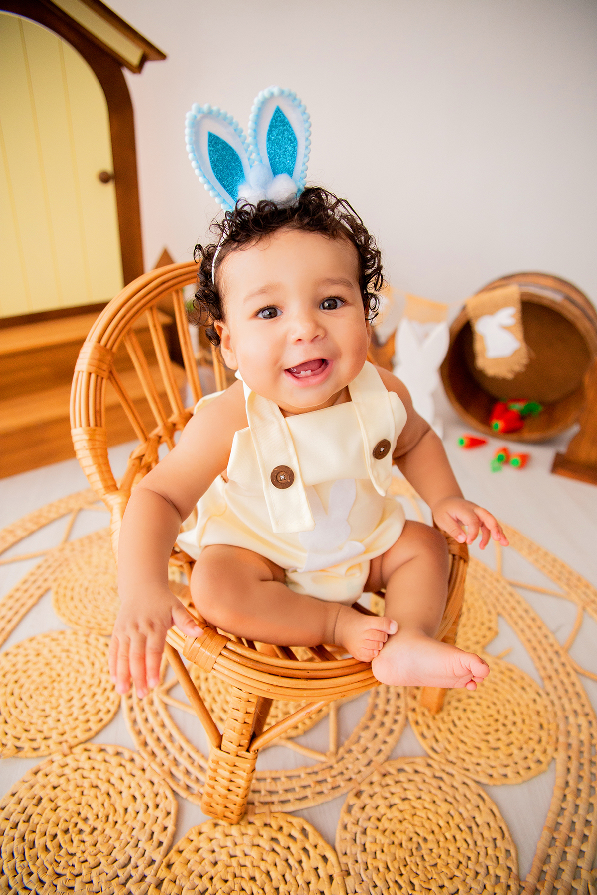 acompanhamento mensal de bebe caxias do sul figurino cenario tematico  personagem foto infantil serra gaucha fotografia familia mundo azul rosa ensaio fotografico crianca newborn baby menino menina smash the cake esmague o bolo banheira urso circoaco