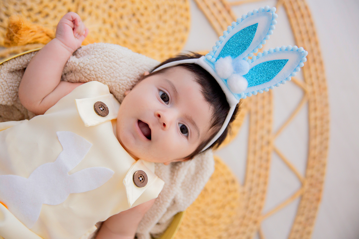 acompanhamento mensal de bebe caxias do sul figurino cenario tematico  personagem foto infantil serra gaucha fotografia familia mundo azul rosa ensaio fotografico crianca newborn baby menino menina smash the cake esmague o bolo banheira urso circoaco