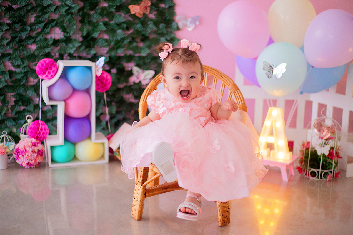 acompanhamento mensal de bebe caxias do sul figurino cenario tematico  personagem foto infantil serra gaucha fotografia familia mundo azul rosa ensaio fotografico crianca newborn baby menino menina smash the cake esmague o bolo banheira urso circoaco