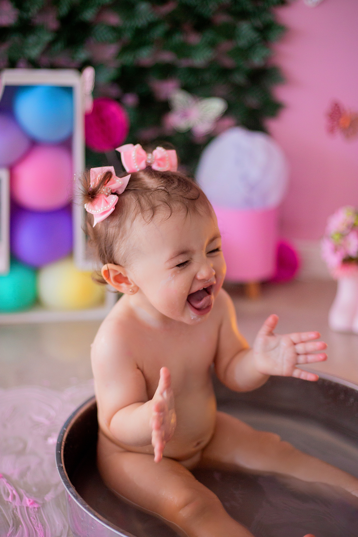 acompanhamento mensal de bebe caxias do sul figurino cenario tematico  personagem foto infantil serra gaucha fotografia familia mundo azul rosa ensaio fotografico crianca newborn baby menino menina smash the cake esmague o bolo banheira urso circoaco