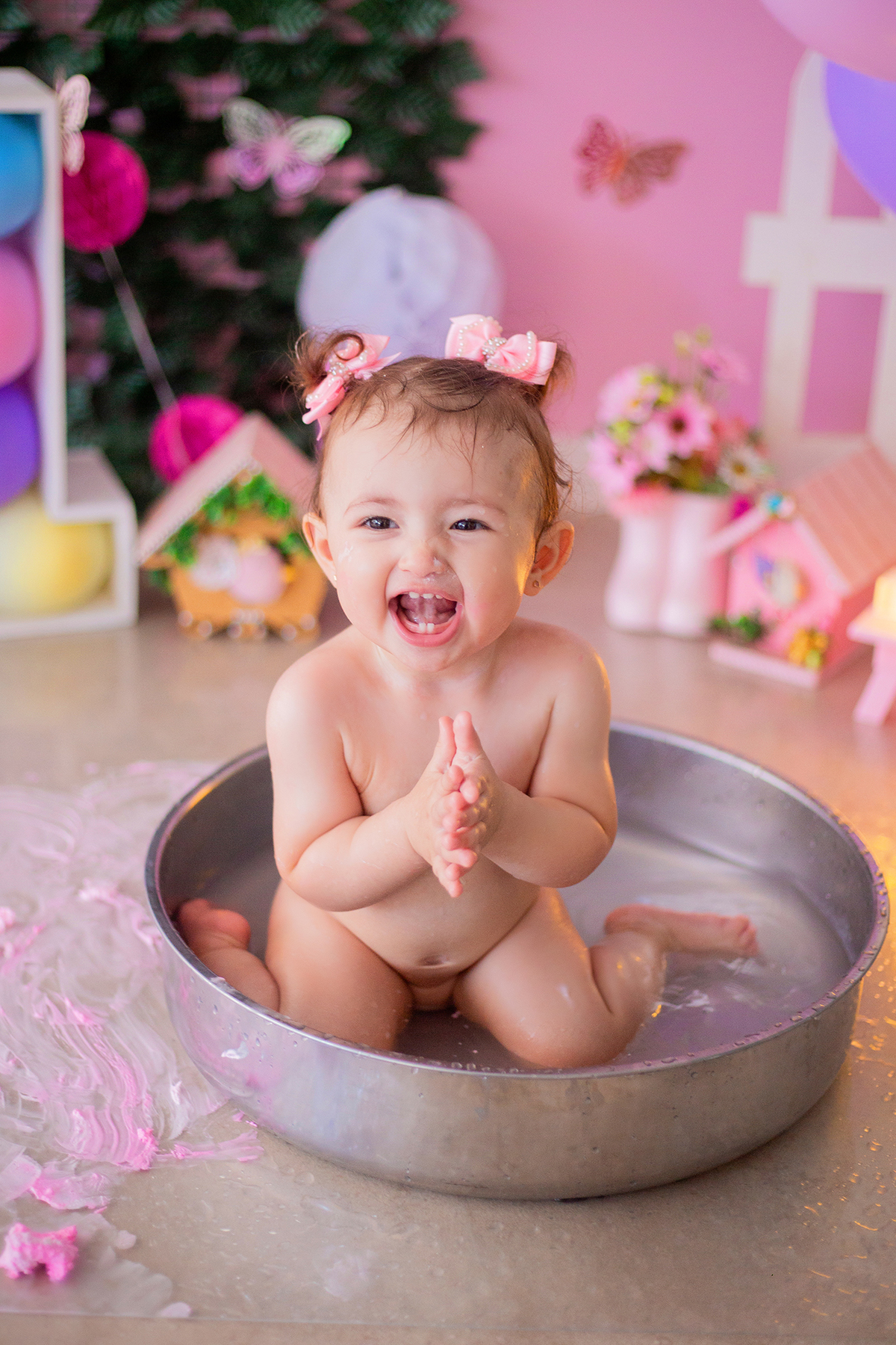 acompanhamento mensal de bebe caxias do sul figurino cenario tematico  personagem foto infantil serra gaucha fotografia familia mundo azul rosa ensaio fotografico crianca newborn baby menino menina smash the cake esmague o bolo banheira urso circoaco