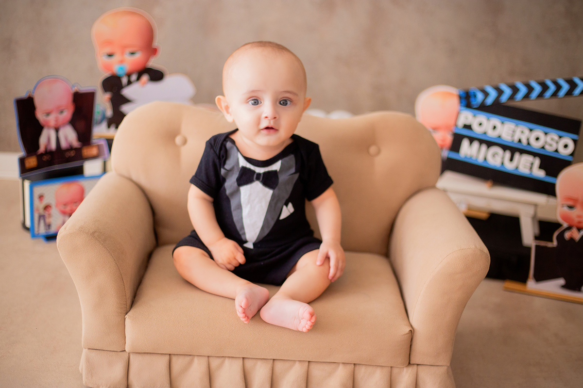 acompanhamento mensal de bebe caxias do sul figurino cenario tematico  personagem foto infantil serra gaucha fotografia familia mundo azul rosa ensaio fotografico crianca newborn baby menino menina smash the cake esmague o bolo banheira urso circoaco