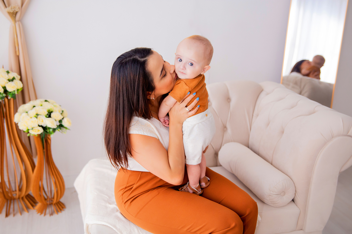 acompanhamento mensal de bebe caxias do sul figurino cenario tematico  personagem foto infantil serra gaucha fotografia familia mundo azul rosa ensaio fotografico crianca newborn baby menino menina smash the cake esmague o bolo banheira urso circoaco