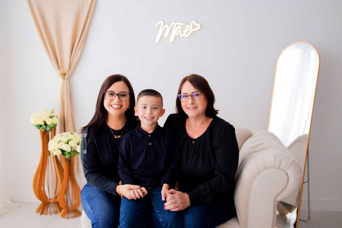 acompanhamento mensal de bebe caxias do sul figurino cenario tematico  personagem foto infantil serra gaucha fotografia familia mundo azul rosa ensaio fotografico crianca newborn baby menino menina smash the cake esmague o bolo banheira urso circoaco