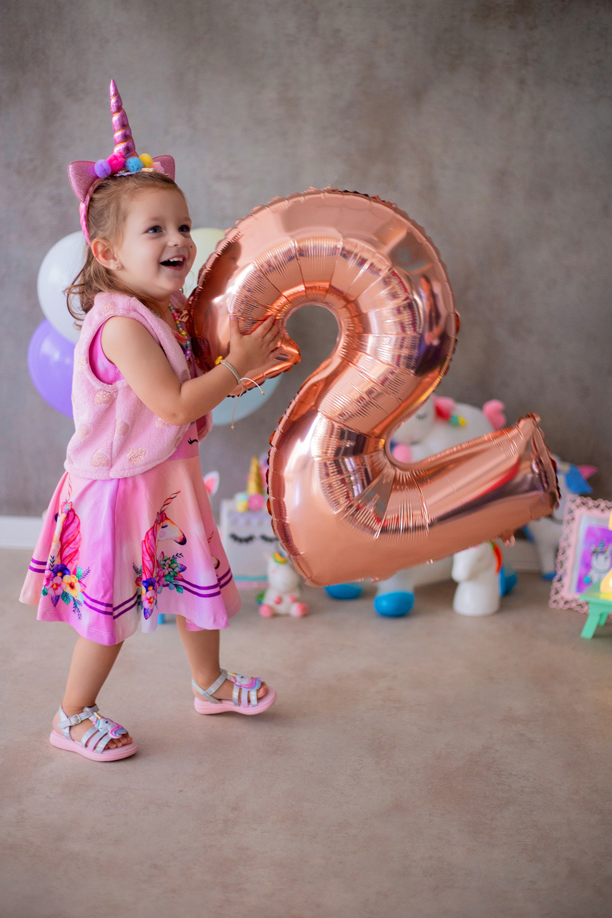 acompanhamento mensal de bebe caxias do sul figurino cenario tematico  personagem foto infantil serra gaucha fotografia familia mundo azul rosa ensaio fotografico crianca newborn baby menino menina smash the cake esmague o bolo banheira urso circoaco