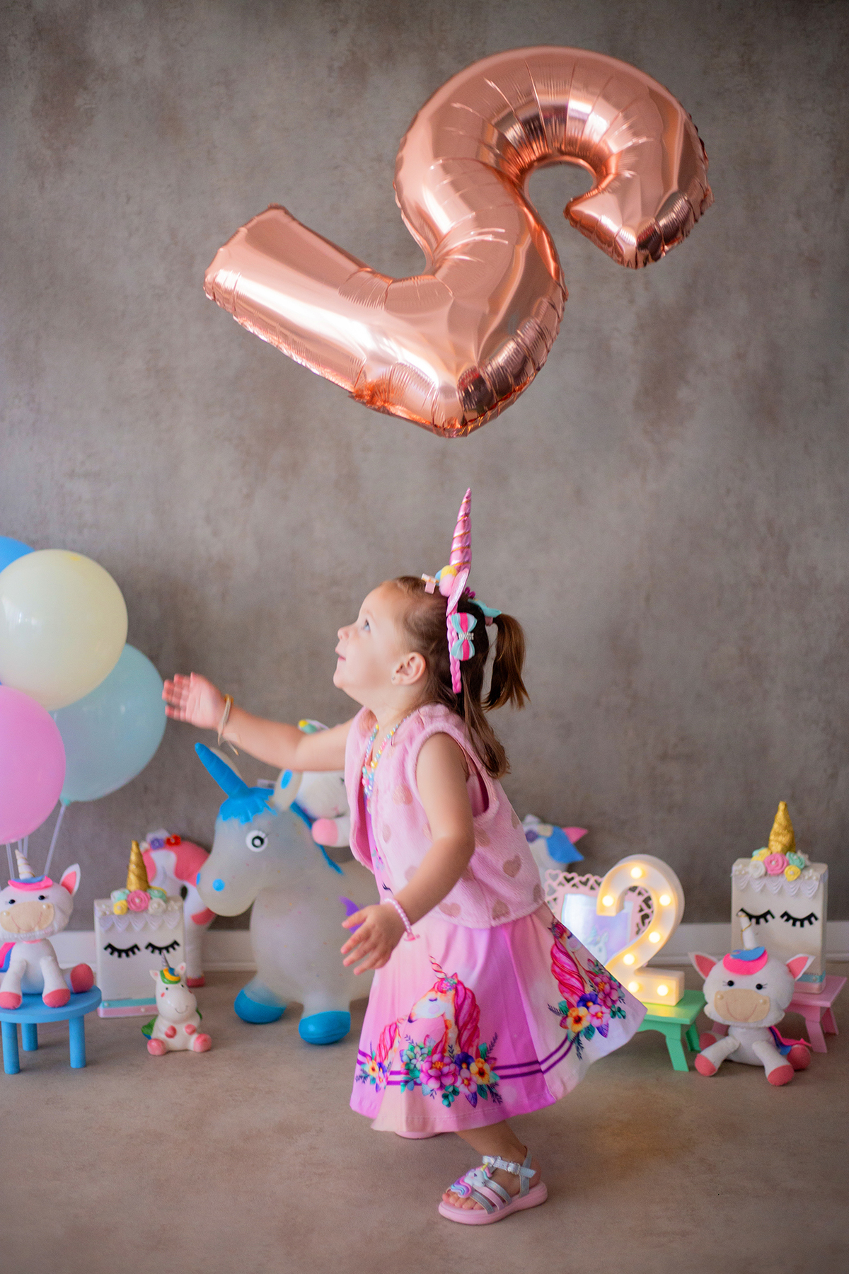 acompanhamento mensal de bebe caxias do sul figurino cenario tematico  personagem foto infantil serra gaucha fotografia familia mundo azul rosa ensaio fotografico crianca newborn baby menino menina smash the cake esmague o bolo banheira urso circoaco