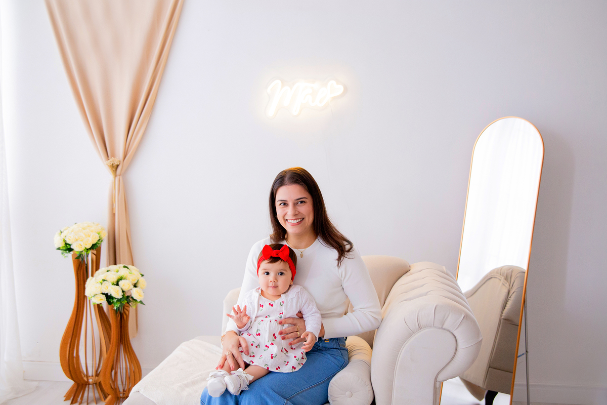 acompanhamento mensal de bebe caxias do sul figurino cenario tematico  personagem foto infantil serra gaucha fotografia familia mundo azul rosa ensaio fotografico crianca newborn baby menino menina smash the cake esmague o bolo banheira urso circoaco
