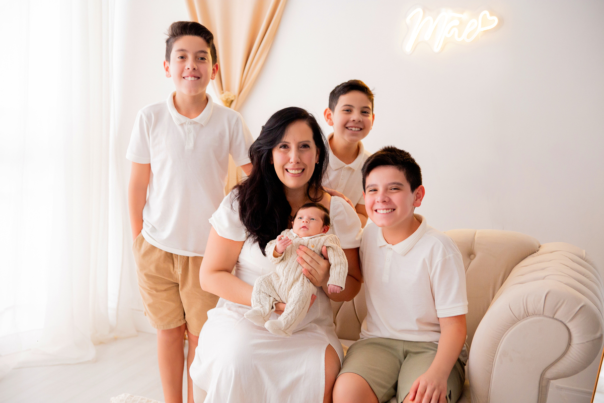 acompanhamento mensal de bebe caxias do sul figurino cenario tematico  personagem foto infantil serra gaucha fotografia familia mundo azul rosa ensaio fotografico crianca newborn baby menino menina smash the cake esmague o bolo banheira urso circoaco