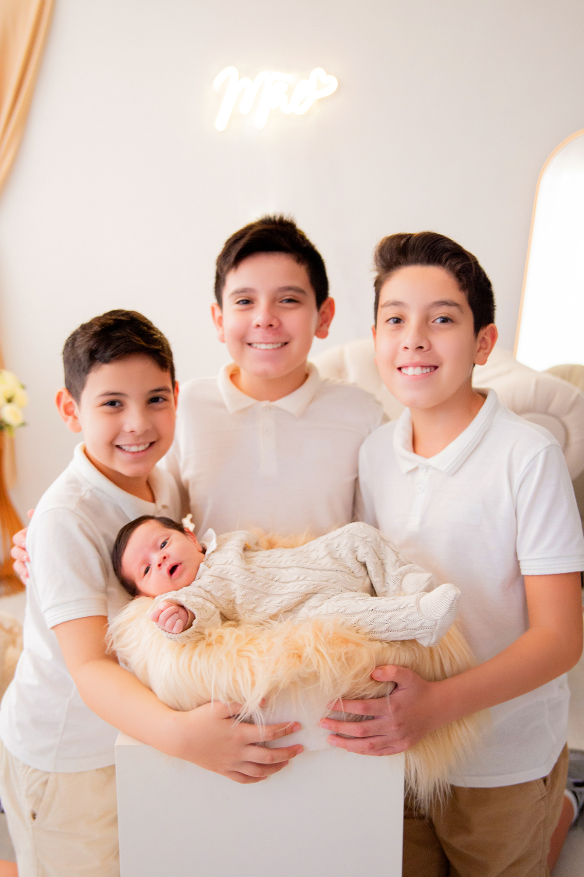 acompanhamento mensal de bebe caxias do sul figurino cenario tematico  personagem foto infantil serra gaucha fotografia familia mundo azul rosa ensaio fotografico crianca newborn baby menino menina smash the cake esmague o bolo banheira urso circoaco