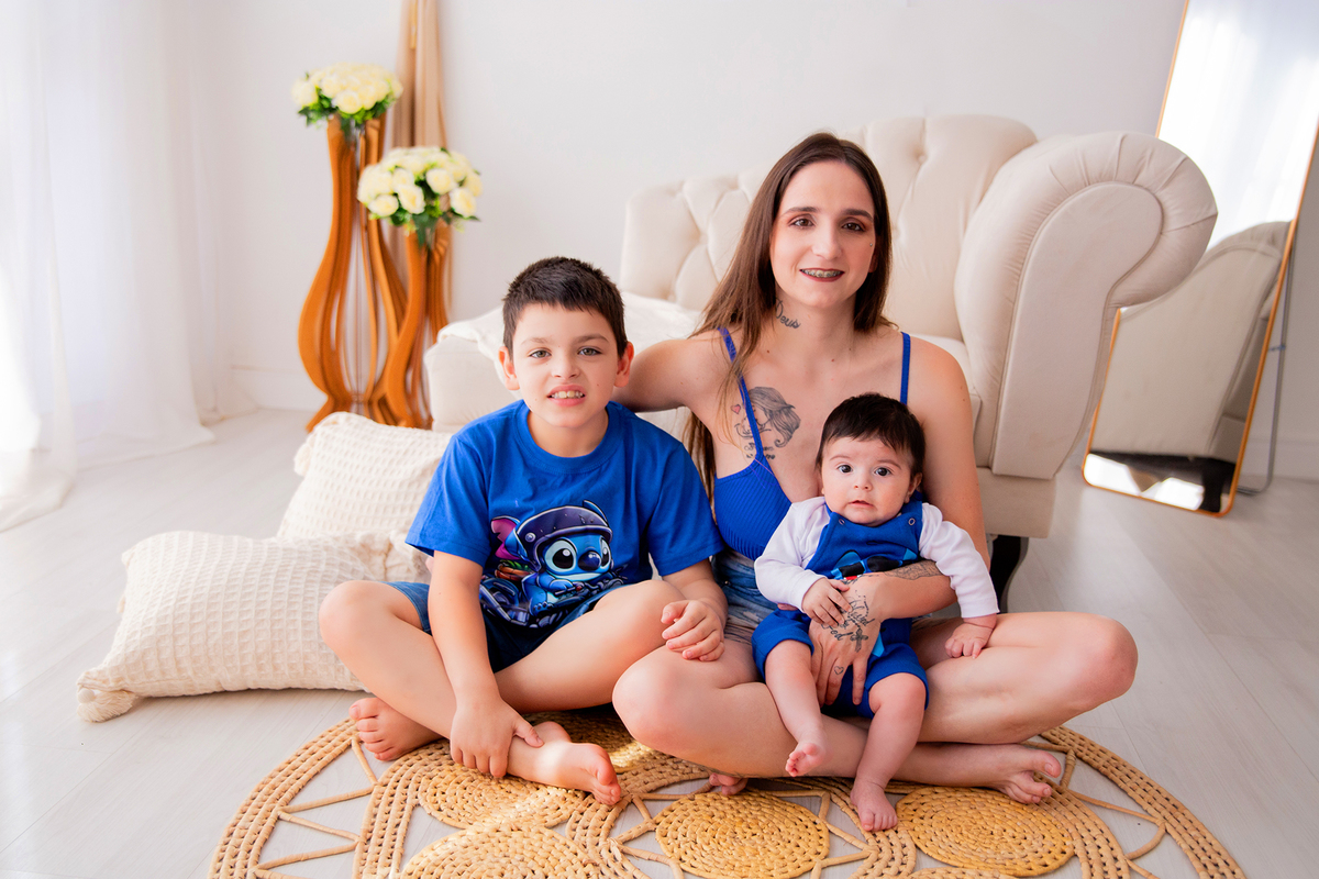 acompanhamento mensal de bebe caxias do sul figurino cenario tematico  personagem foto infantil serra gaucha fotografia familia mundo azul rosa ensaio fotografico crianca newborn baby menino menina smash the cake esmague o bolo banheira urso circoaco