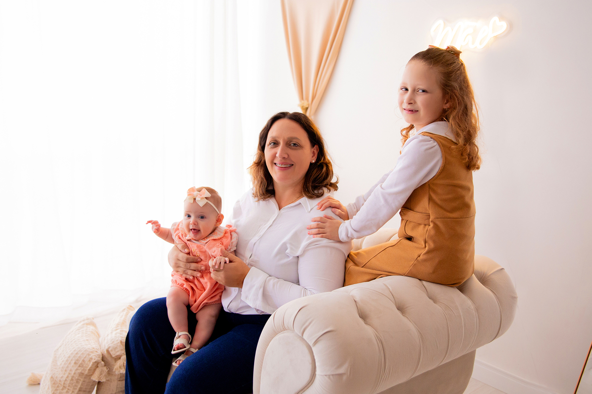 acompanhamento mensal de bebe caxias do sul figurino cenario tematico  personagem foto infantil serra gaucha fotografia familia mundo azul rosa ensaio fotografico crianca newborn baby menino menina smash the cake esmague o bolo banheira urso circoaco