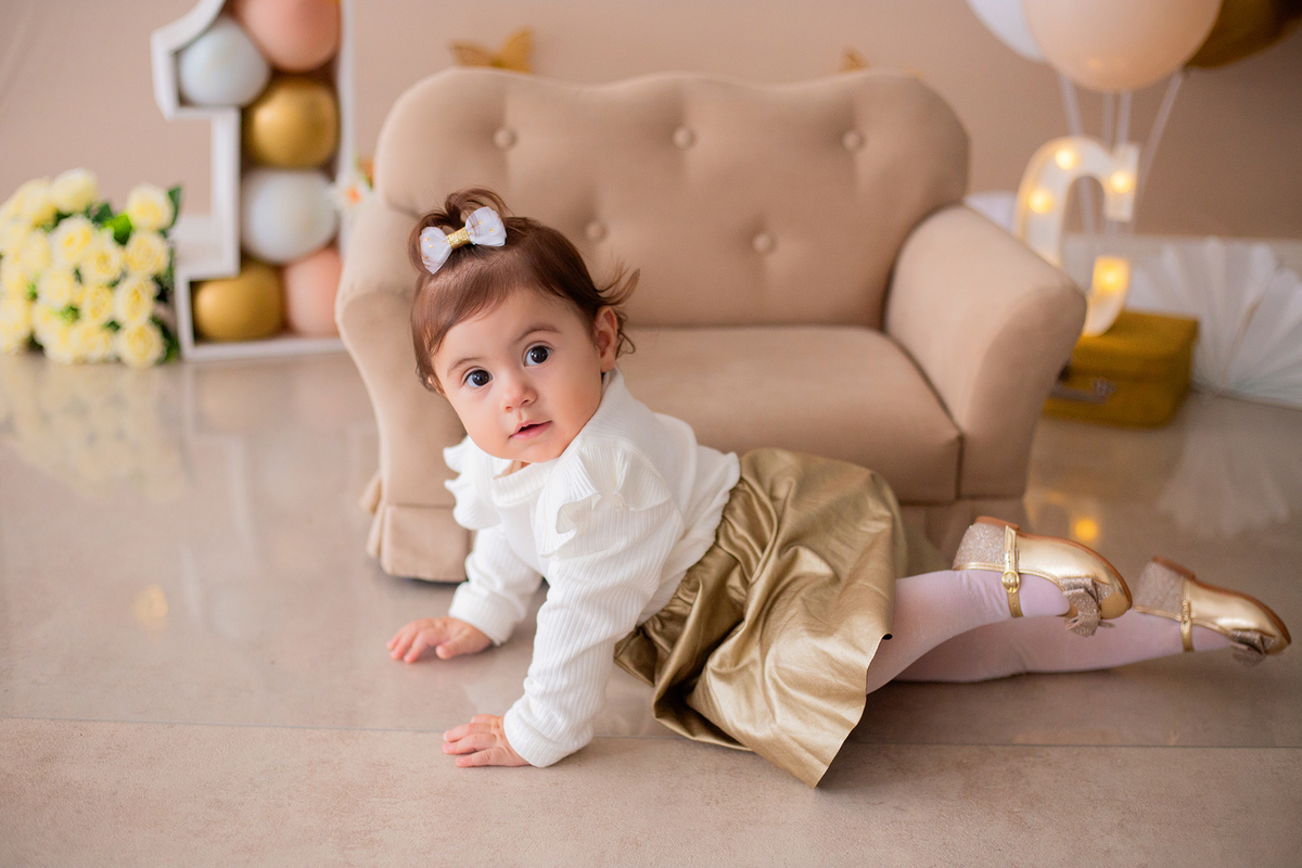 acompanhamento mensal de bebe caxias do sul figurino cenario tematico  personagem foto infantil serra gaucha fotografia familia mundo azul rosa ensaio fotografico crianca newborn baby menino menina smash the cake esmague o bolo banheira urso circoaco