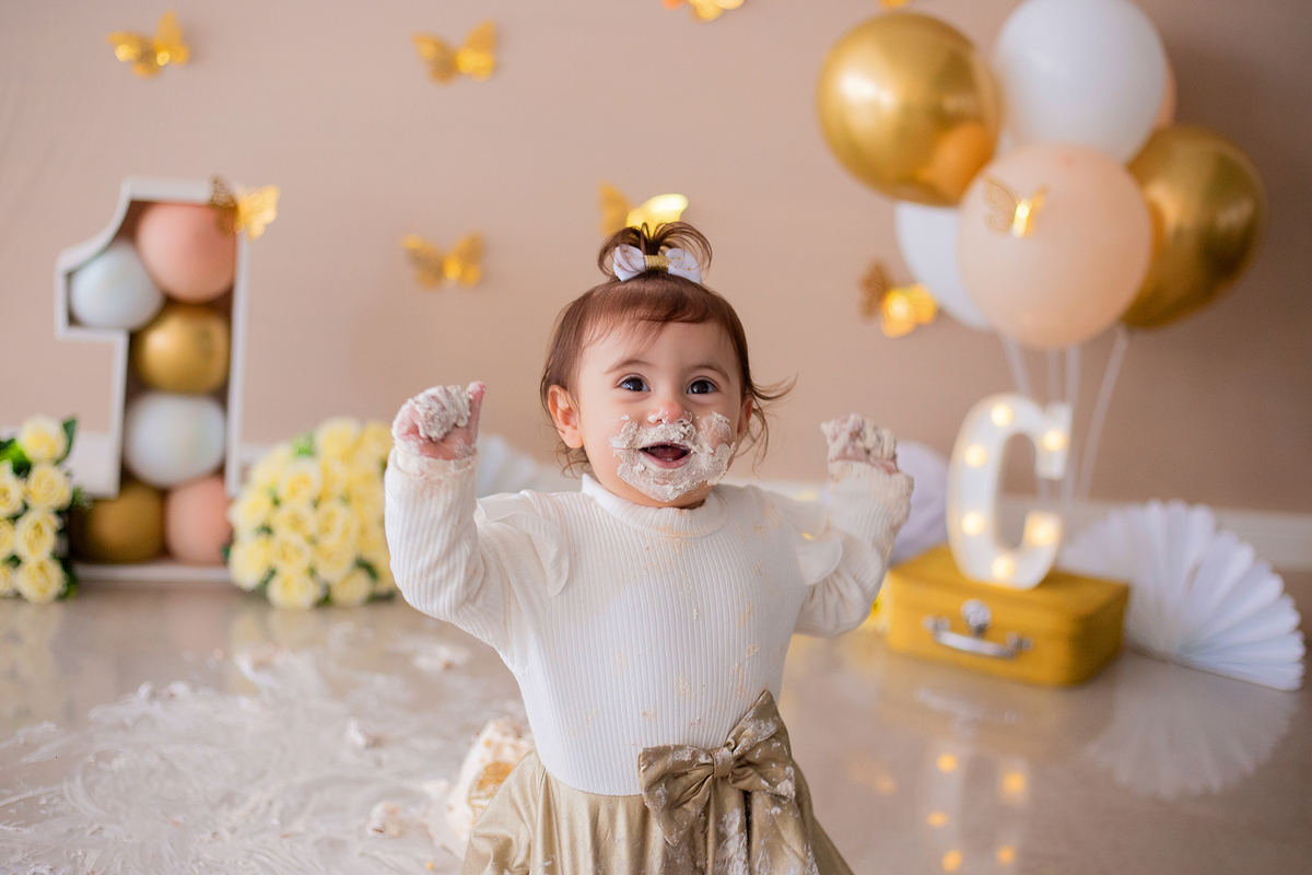 acompanhamento mensal de bebe caxias do sul figurino cenario tematico  personagem foto infantil serra gaucha fotografia familia mundo azul rosa ensaio fotografico crianca newborn baby menino menina smash the cake esmague o bolo banheira urso circoaco