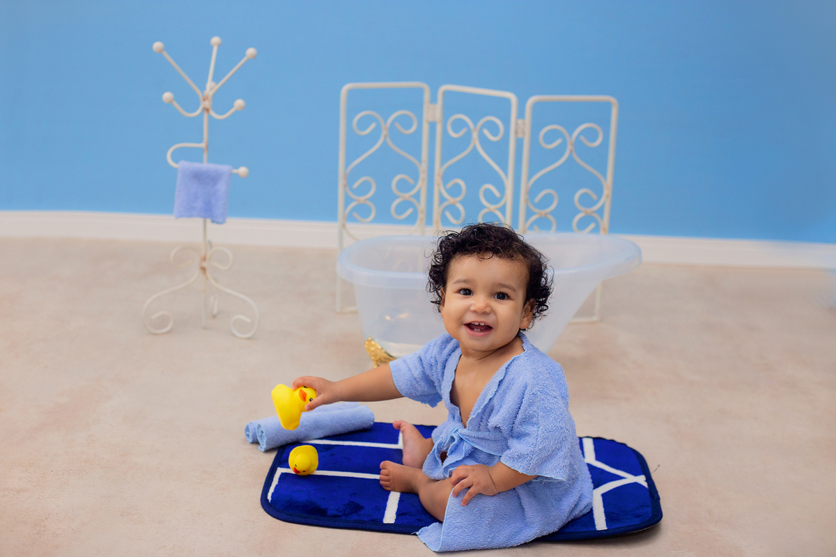 acompanhamento mensal de bebe caxias do sul figurino cenario tematico  personagem foto infantil serra gaucha fotografia familia mundo azul rosa ensaio fotografico crianca newborn baby menino menina smash the cake esmague o bolo banheira urso circoaco