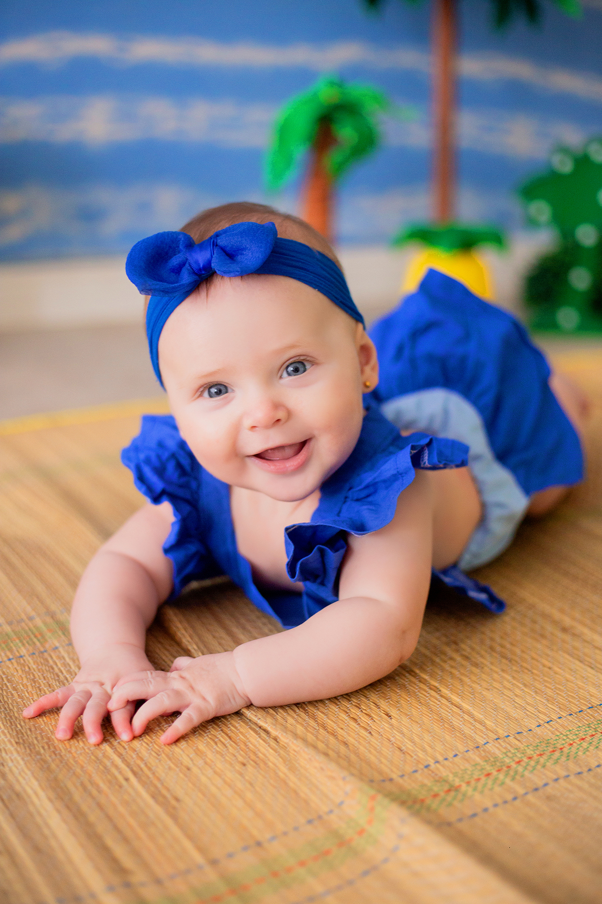 acompanhamento mensal de bebe caxias do sul figurino cenario tematico  personagem foto infantil serra gaucha fotografia familia mundo azul rosa ensaio fotografico crianca newborn baby menino menina smash the cake esmague o bolo banheira urso circoaco