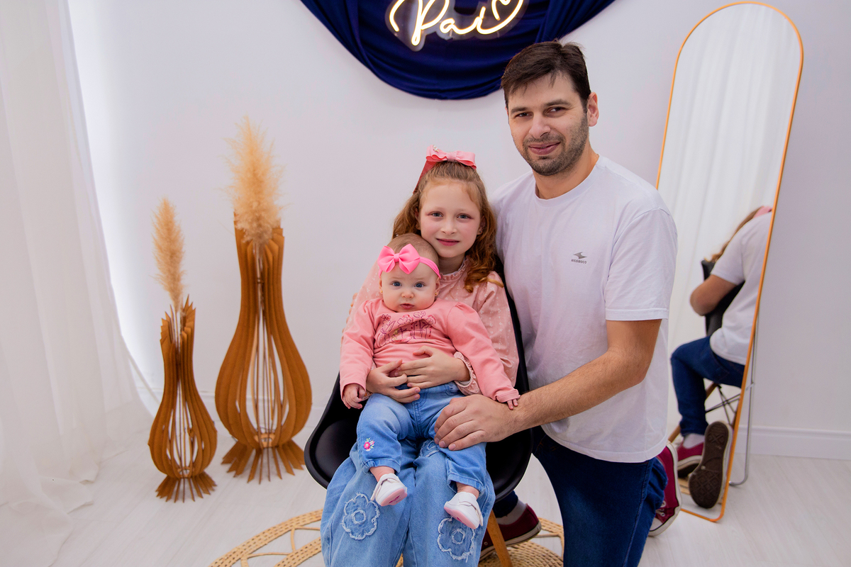 acompanhamento mensal de bebe caxias do sul figurino cenario tematico  personagem foto infantil serra gaucha fotografia familia mundo azul rosa ensaio fotografico crianca newborn baby menino menina smash the cake esmague o bolo banheira urso circoaco