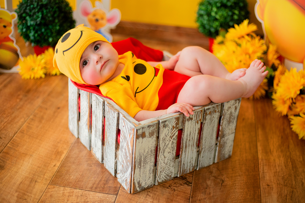 acompanhamento mensal de bebe caxias do sul figurino cenario tematico  personagem foto infantil serra gaucha fotografia familia mundo azul rosa ensaio fotografico crianca newborn baby menino menina smash the cake esmague o bolo banheira urso circoaco