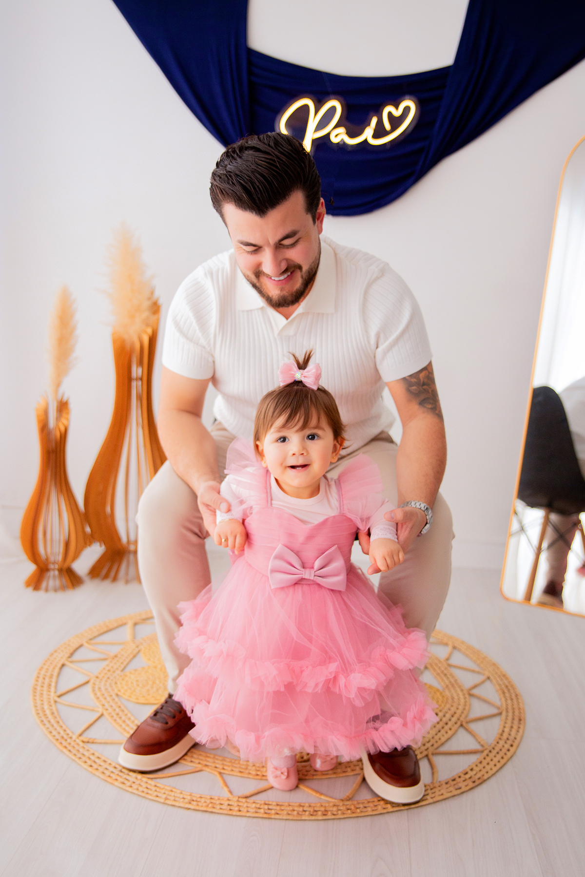 acompanhamento mensal de bebe caxias do sul figurino cenario tematico  personagem foto infantil serra gaucha fotografia familia mundo azul rosa ensaio fotografico crianca newborn baby menino menina smash the cake esmague o bolo banheira urso circoaco