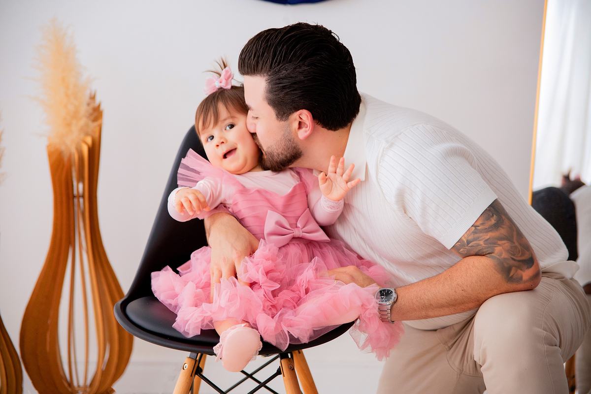 acompanhamento mensal de bebe caxias do sul figurino cenario tematico  personagem foto infantil serra gaucha fotografia familia mundo azul rosa ensaio fotografico crianca newborn baby menino menina smash the cake esmague o bolo banheira urso circoaco
