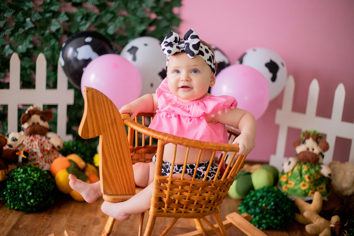 acompanhamento mensal de bebe caxias do sul figurino cenario tematico  personagem foto infantil serra gaucha fotografia familia mundo azul rosa ensaio fotografico crianca newborn baby menino menina smash the cake esmague o bolo banheira urso circoaco