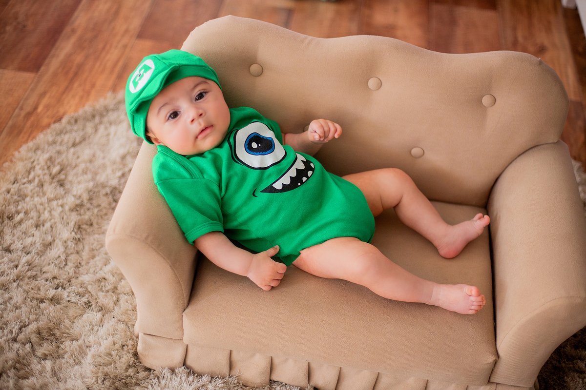 acompanhamento mensal de bebe caxias do sul figurino cenario tematico  personagem foto infantil serra gaucha fotografia familia mundo azul rosa ensaio fotografico crianca newborn baby menino menina smash the cake esmague o bolo banheira urso circoaco