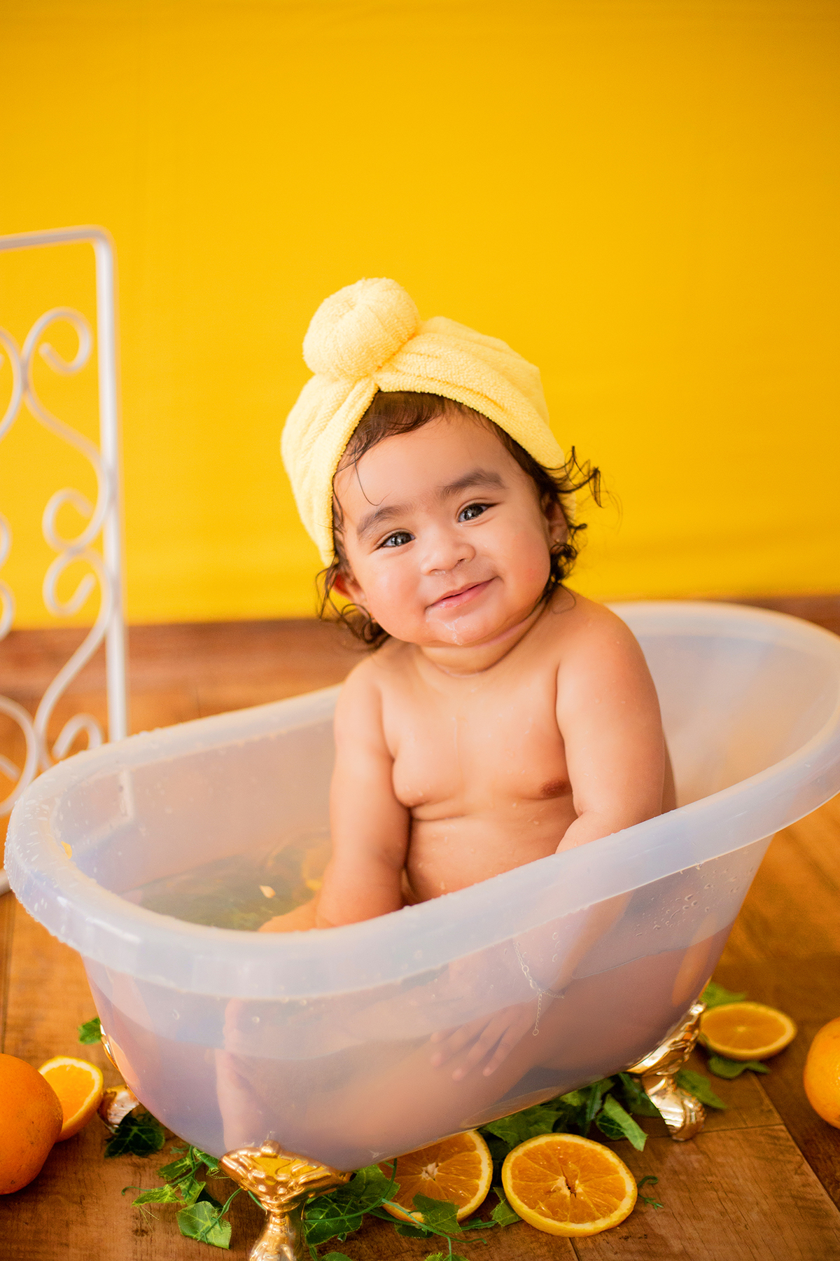 acompanhamento mensal de bebe caxias do sul figurino cenario tematico  personagem foto infantil serra gaucha fotografia familia mundo azul rosa ensaio fotografico crianca newborn baby menino menina smash the cake esmague o bolo banheira urso circoaco