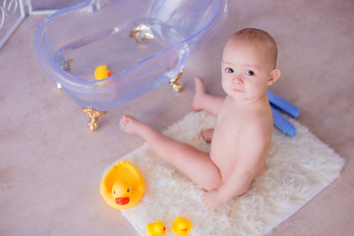 acompanhamento mensal de bebe caxias do sul figurino cenario tematico  personagem foto infantil serra gaucha fotografia familia mundo azul rosa ensaio fotografico crianca newborn baby menino menina smash the cake fruit esmague o bolo banheira banhi bumbum