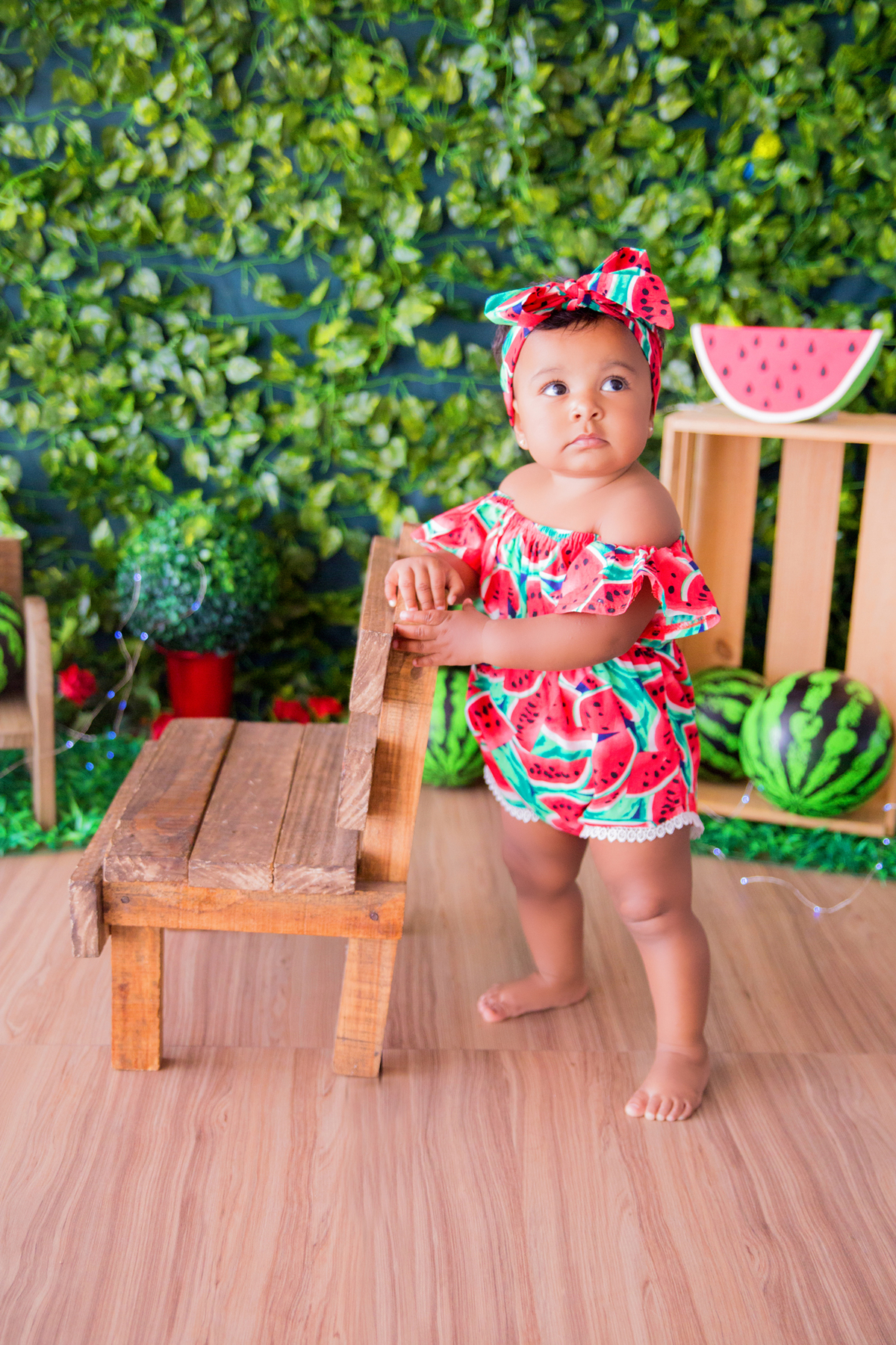 acompanhamento mensal de bebe caxias do sul figurino cenario tematico  personagem foto infantil serra gaucha fotografia familia mundo azul rosa ensaio fotografico crianca newborn baby menino menina smash the cake fruit esmague o bolo melancia