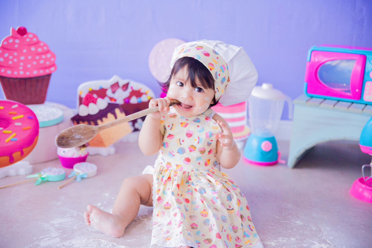 acompanhamento mensal de bebe caxias do sul figurino cenario tematico  personagem foto infantil serra gaucha fotografia familia mundo azul rosa ensaio fotografico crianca newborn baby menino menina smash the cake fruit esmague o bolo confeiteiro