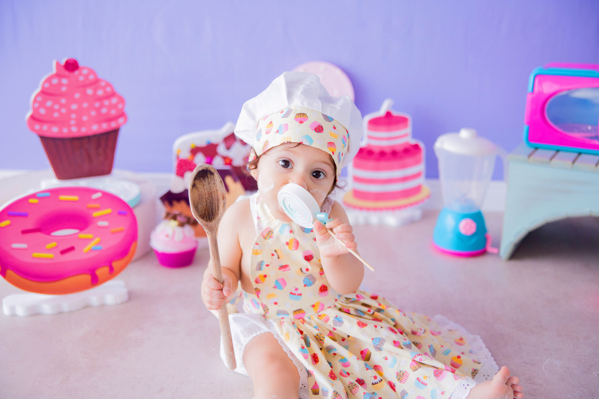 acompanhamento mensal de bebe caxias do sul figurino cenario tematico  personagem foto infantil serra gaucha fotografia familia mundo azul rosa ensaio fotografico crianca newborn baby menino menina smash the cake fruit esmague o bolo cozinheiro