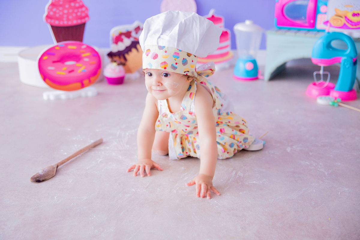 acompanhamento mensal de bebe caxias do sul figurino cenario tematico  personagem foto infantil serra gaucha fotografia familia mundo azul rosa ensaio fotografico crianca newborn baby menino menina smash the cake fruit esmague o bolo cozinheiro