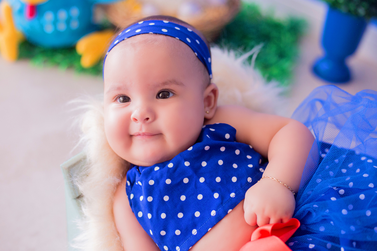 acompanhamento mensal de bebe caxias do sul figurino cenario tematico  personagem foto infantil serra gaucha fotografia familia mundo azul rosa ensaio fotografico crianca newborn baby menino menina smash the cake fruit esmague o bolo galinha pintadinha