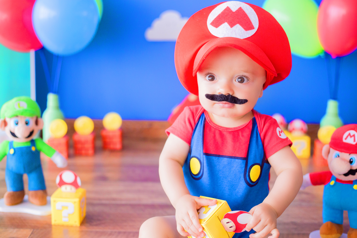 acompanhamento mensal de bebe caxias do sul figurino cenario tematico  personagem foto infantil serra gaucha fotografia familia mundo azul rosa ensaio fotografico crianca newborn baby menino menina smash the cake fruit esmague o bolo super mario nintendo