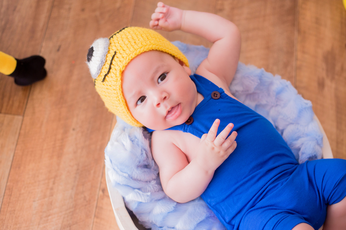 acompanhamento mensal de bebe caxias do sul figurino cenario tematico  personagem foto infantil serra gaucha fotografia familia mundo azul rosa ensaio fotografico crianca newborn baby menino menina smash the cake fruit esmague o bolo banho de leite