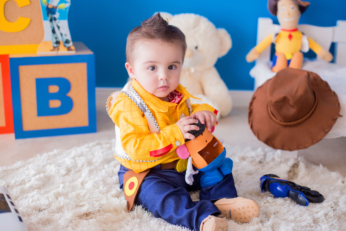 acompanhamento mensal de bebe caxias do sul figurino cenario tematico  personagem foto infantil serra gaucha fotografia familia mundo azul rosa ensaio fotografico crianca newborn baby menino menina smash the cake fruit esmague o bolo banho de leite