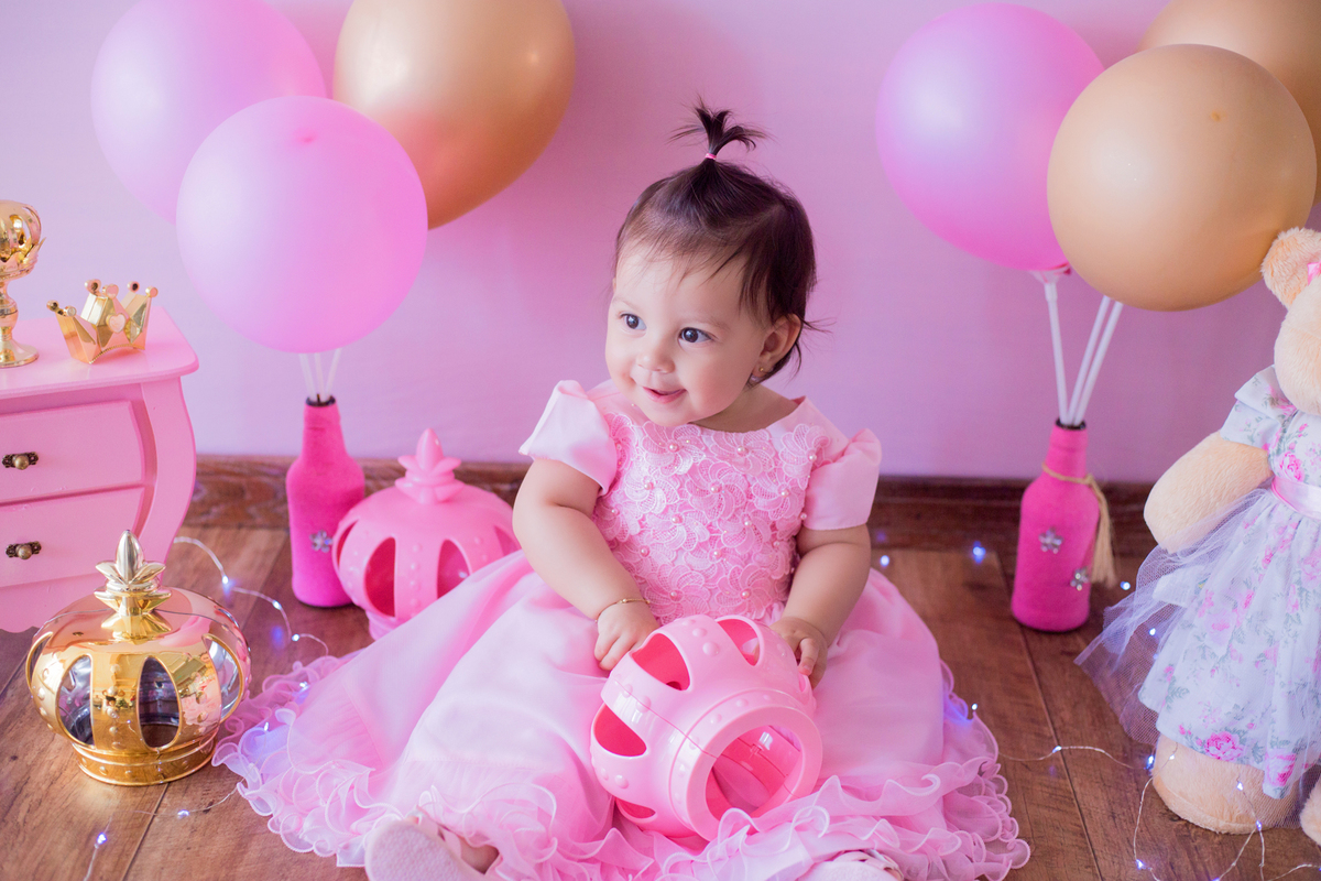 acompanhamento mensal de bebe caxias do sul figurino cenario tematico  personagem foto infantil serra gaucha fotografia familia mundo azul rosa ensaio fotografico crianca newborn baby menino menina smash the cake fruit esmague o bolo banho de leite