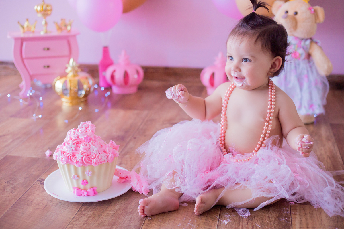 acompanhamento mensal de bebe caxias do sul figurino cenario tematico  personagem foto infantil serra gaucha fotografia familia mundo azul rosa ensaio fotografico crianca newborn baby menino menina smash the cake fruit esmague o bolo banho de leite