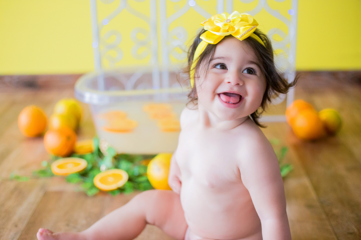 acompanhamento mensal de bebe caxias do sul figurino cenario tematico  personagem foto infantil serra gaucha fotografia familia mundo azul rosa ensaio fotografico crianca newborn baby menino menina smash the cake fruit esmague o bolo banho de leite