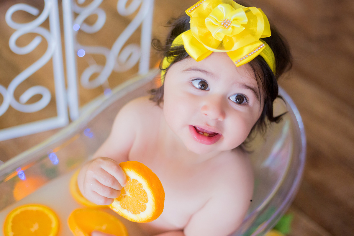 acompanhamento mensal de bebe caxias do sul figurino cenario tematico  personagem foto infantil serra gaucha fotografia familia mundo azul rosa ensaio fotografico crianca newborn baby menino menina smash the cake fruit esmague o bolo banho de leite