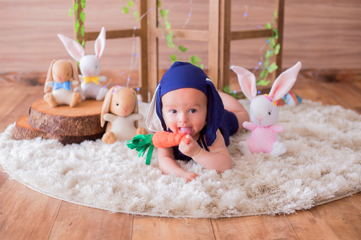 acompanhamento mensal de bebe caxias do sul figurino cenario tematico  personagem foto infantil serra gaucha fotografia familia mundo azul rosa ensaio fotografico crianca newborn baby menino menina smash the cake fruit esmague o bolo