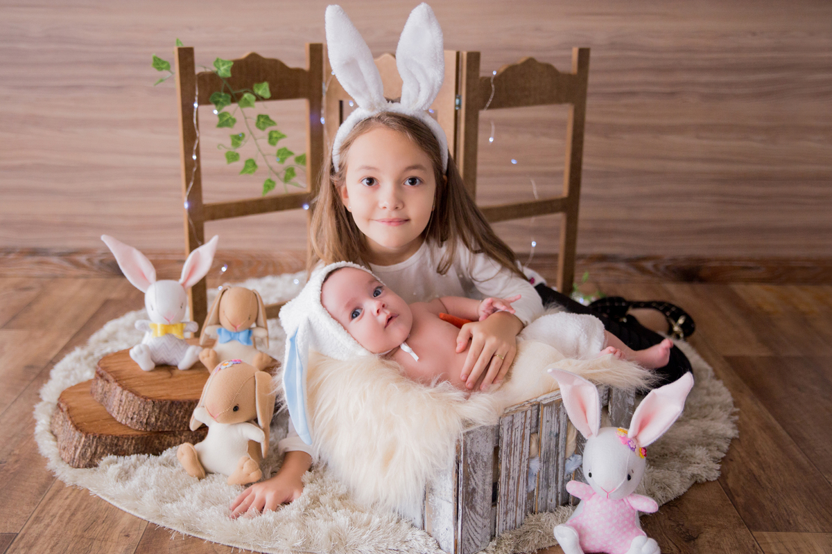 acompanhamento mensal de bebe caxias do sul figurino cenario tematico  personagem foto infantil serra gaucha fotografia familia mundo azul rosa ensaio fotografico crianca newborn baby menino menina smash the cake fruit esmague o bolo