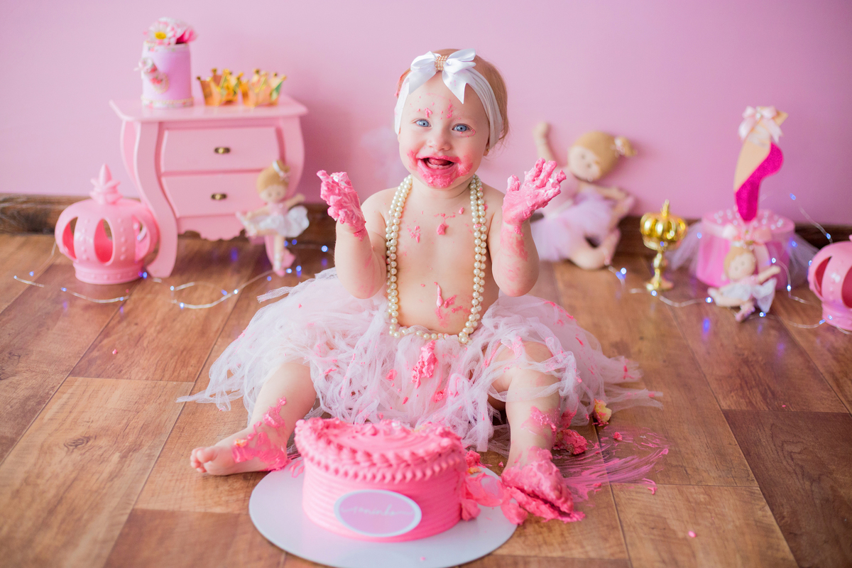 acompanhamento mensal de bebe caxias do sul figurino cenario tematico  personagem foto infantil serra gaucha fotografia familia mundo azul rosa ensaio fotografico crianca newborn baby menino menina smash the cake fruit esmague o bolo