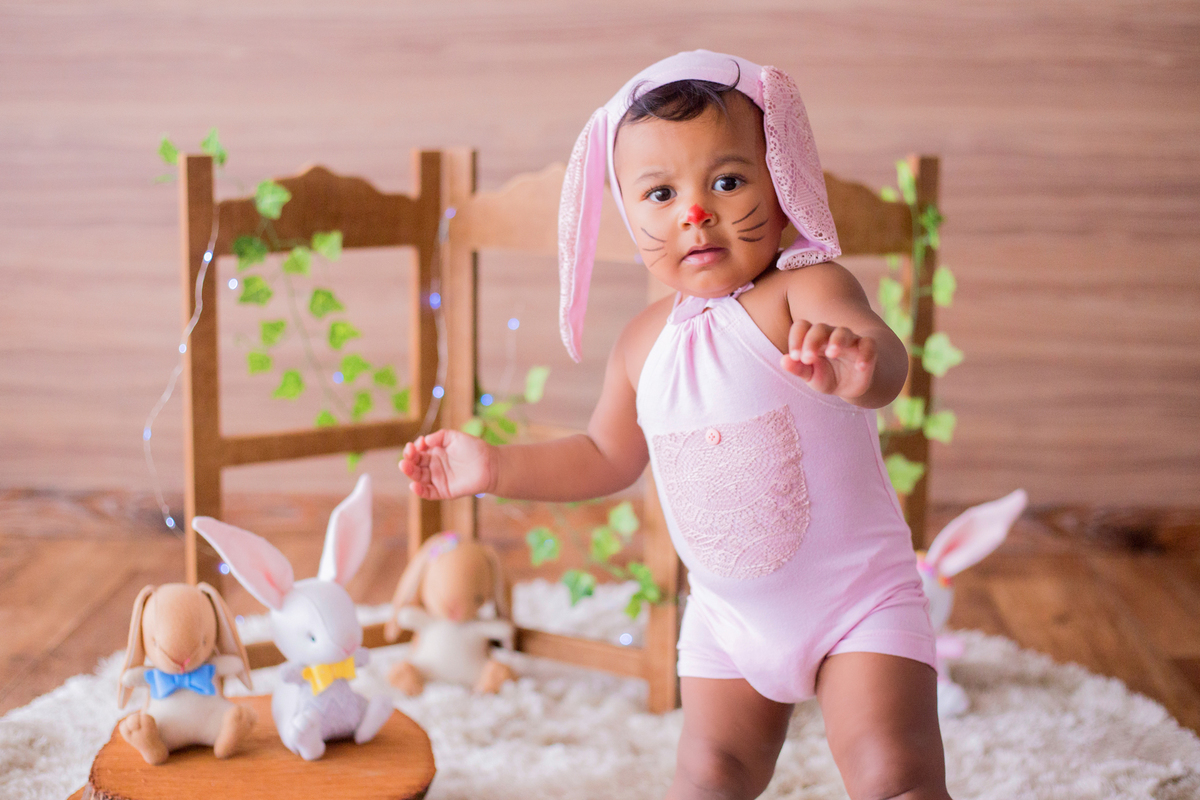 acompanhamento mensal de bebe caxias do sul figurino cenario tematico  personagem foto infantil serra gaucha fotografia familia mundo azul rosa ensaio fotografico crianca newborn baby menino menina smash the cake fruit esmague o bolo