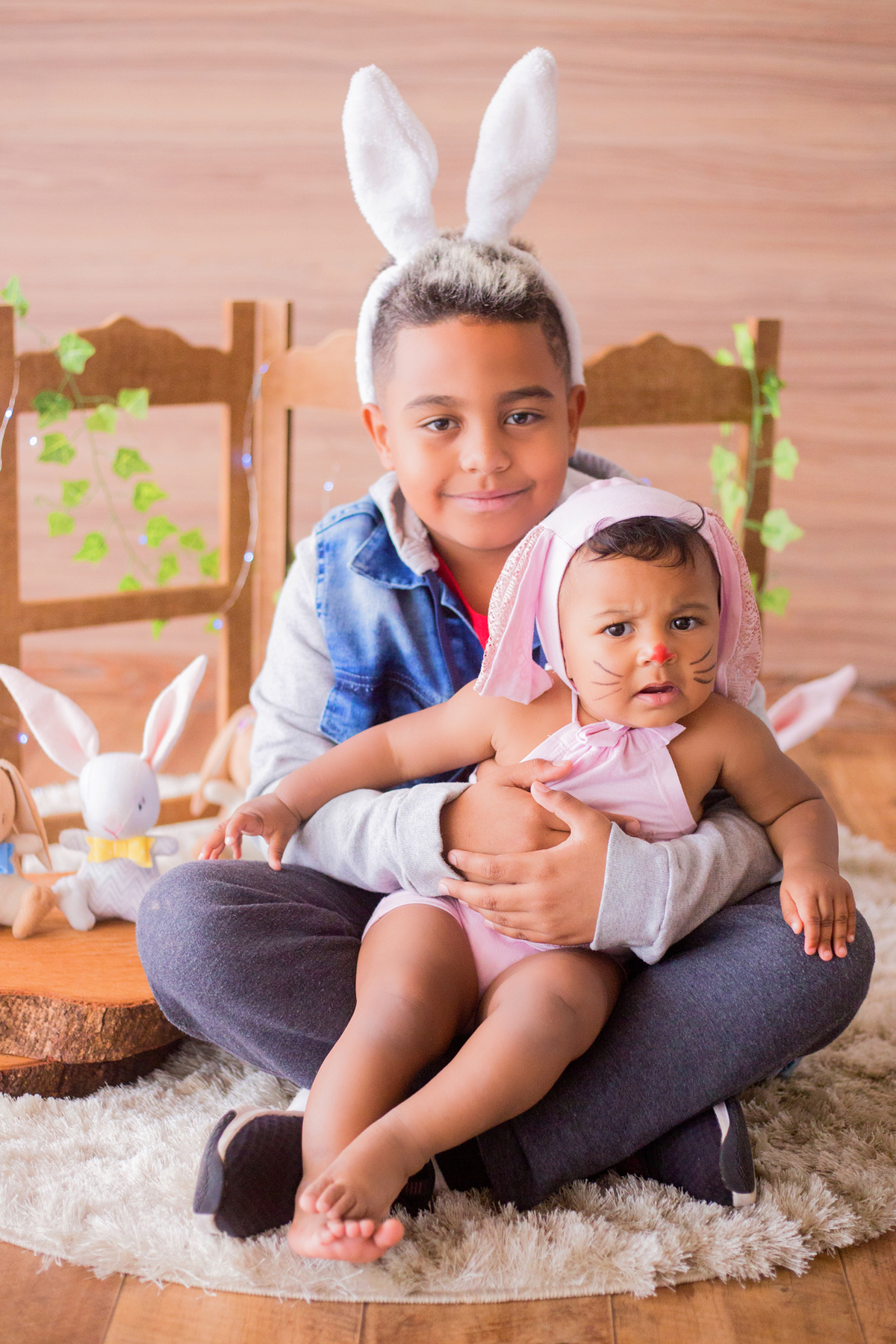 acompanhamento mensal de bebe caxias do sul figurino cenario tematico  personagem foto infantil serra gaucha fotografia familia mundo azul rosa ensaio fotografico crianca newborn baby menino menina smash the cake fruit esmague o bolo
