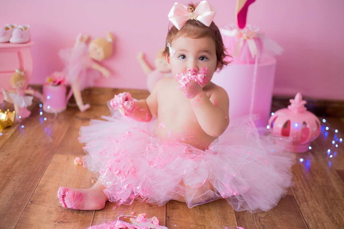 acompanhamento mensal de bebe caxias do sul figurino cenario tematico  personagem foto infantil serra gaucha fotografia familia mundo azul rosa ensaio fotografico crianca newborn baby menino menina smash the cake esmague o bolo