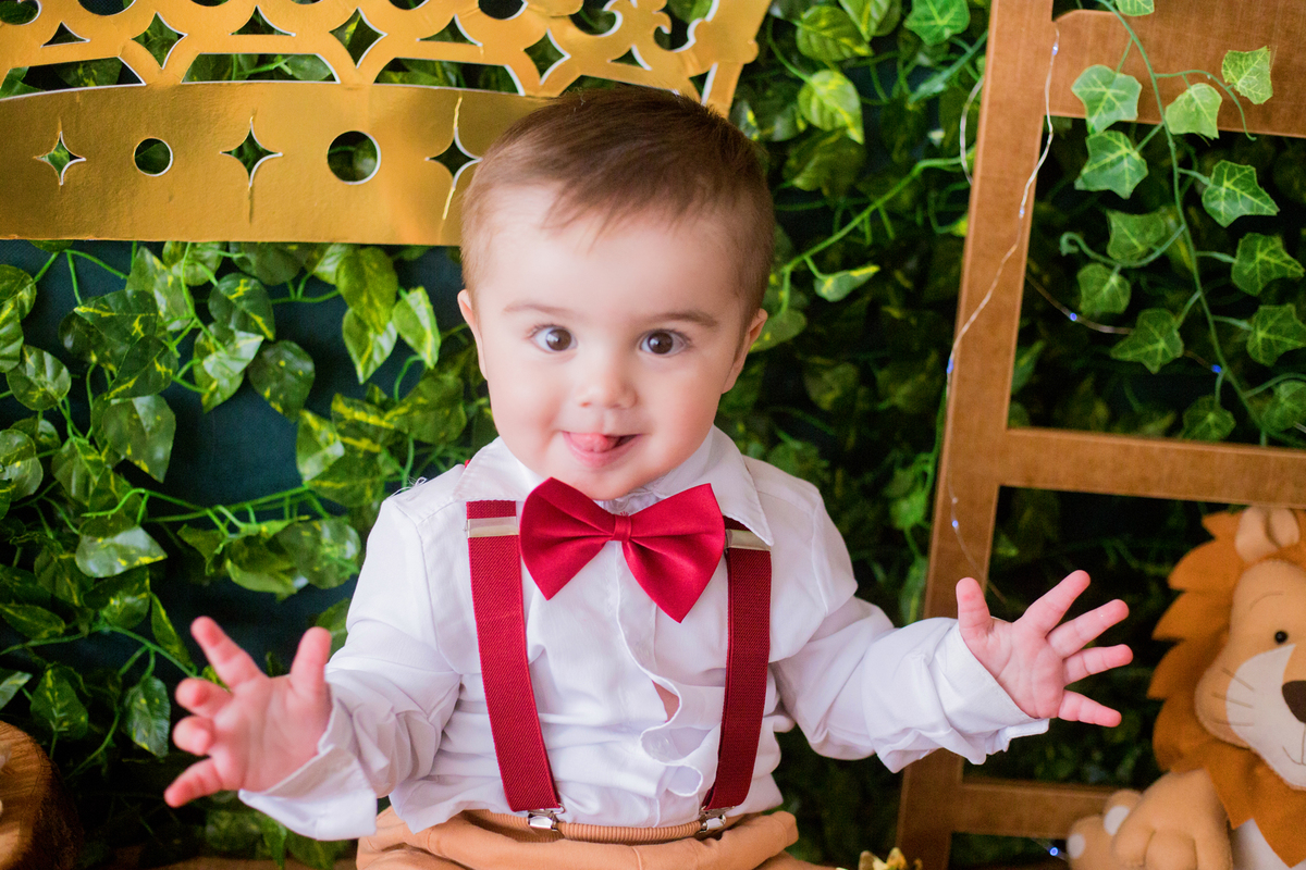 acompanhamento mensal de bebe caxias do sul figurino cenario tematico  personagem foto infantil serra gaucha fotografia familia mundo azul rosa ensaio fotografico crianca newborn baby menino menina smash the cake esmague o bolo