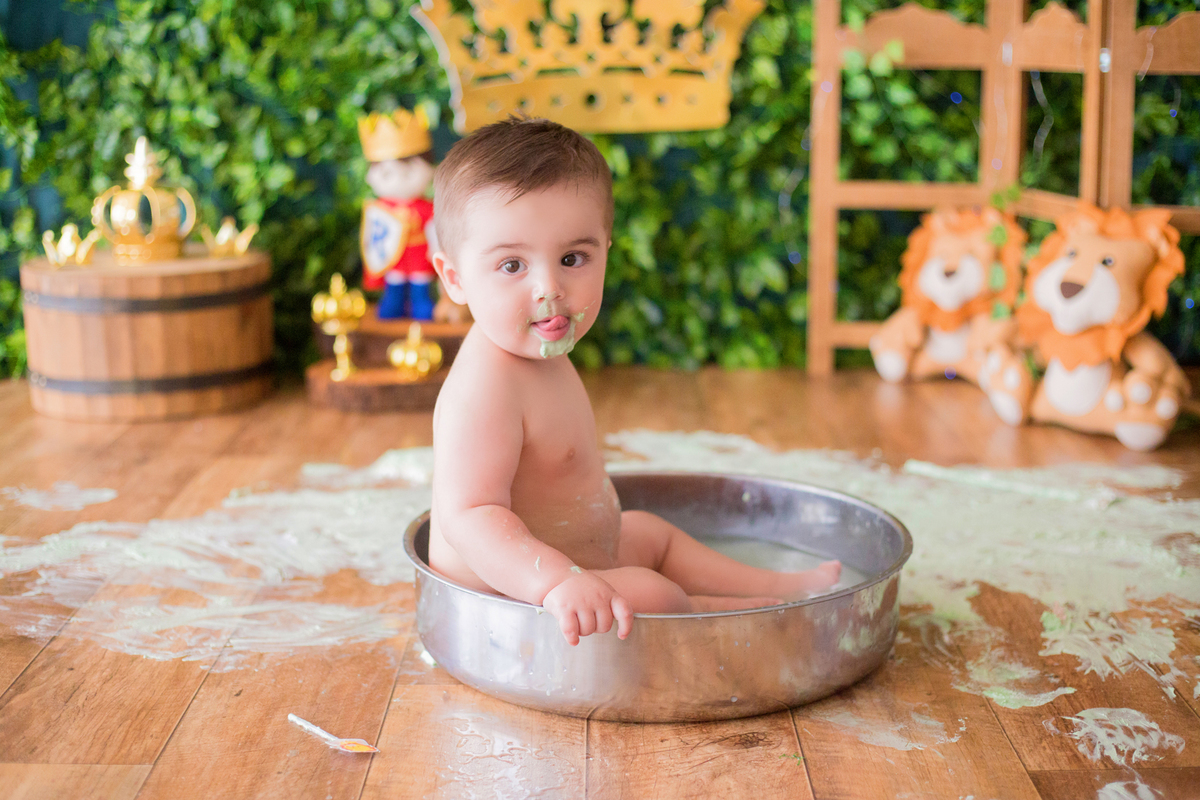acompanhamento mensal de bebe caxias do sul figurino cenario tematico  personagem foto infantil serra gaucha fotografia familia mundo azul rosa ensaio fotografico crianca newborn baby menino menina smash the cake esmague o bolo