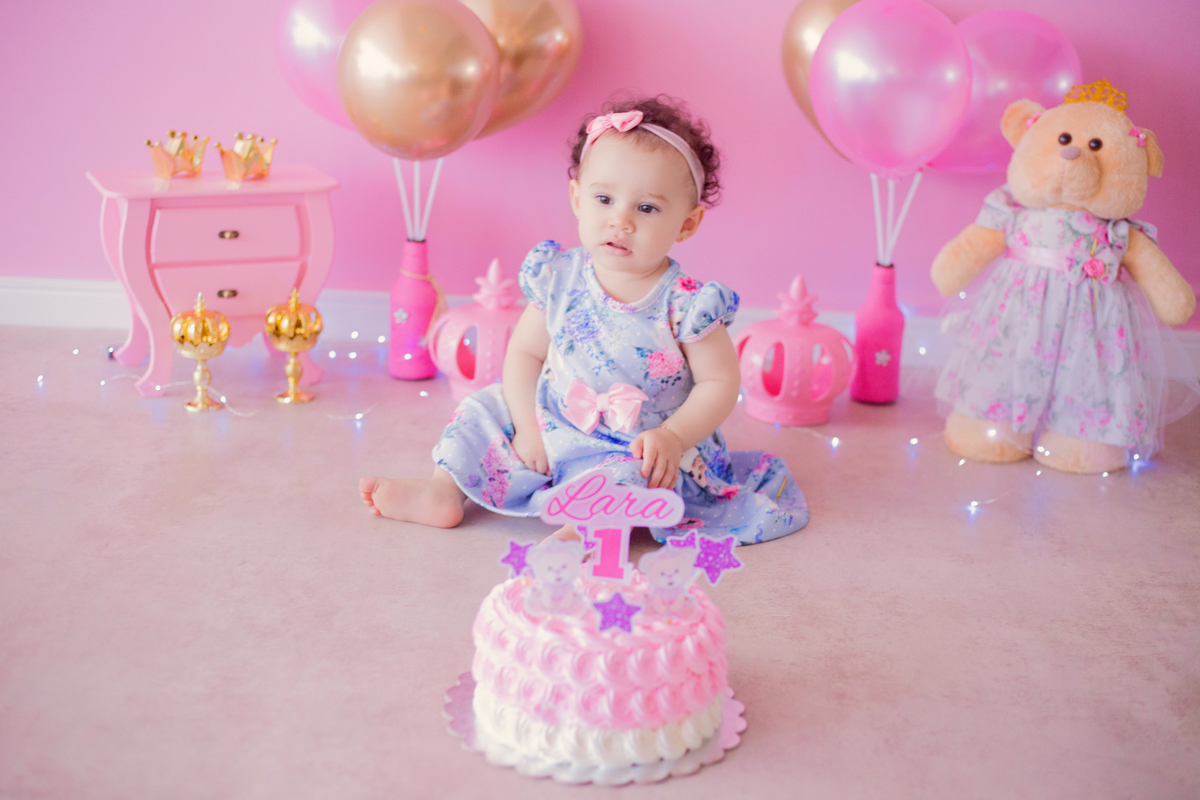 acompanhamento mensal de bebe caxias do sul figurino cenario tematico  personagem foto infantil serra gaucha fotografia familia mundo azul rosa ensaio fotografico crianca newborn baby menino menina smash the cake esmague o bolo