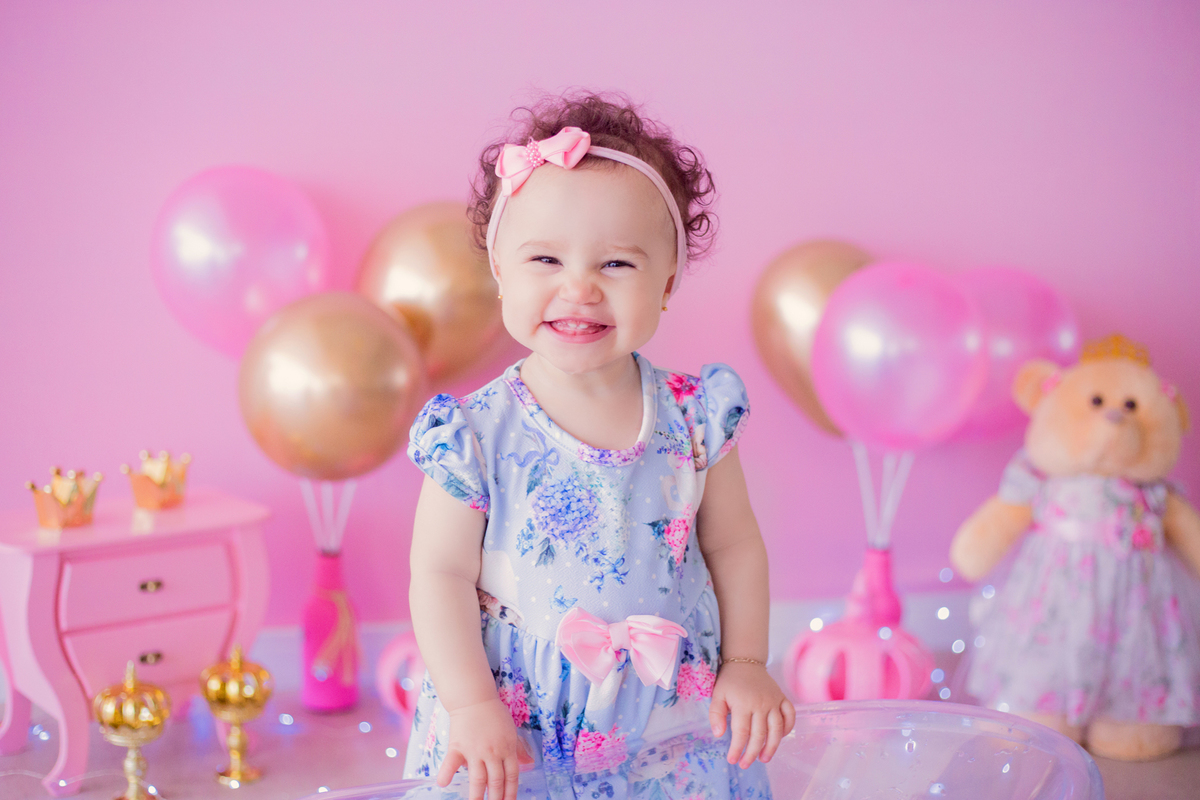 acompanhamento mensal de bebe caxias do sul figurino cenario tematico  personagem foto infantil serra gaucha fotografia familia mundo azul rosa ensaio fotografico crianca newborn baby menino menina smash the cake esmague o bolo